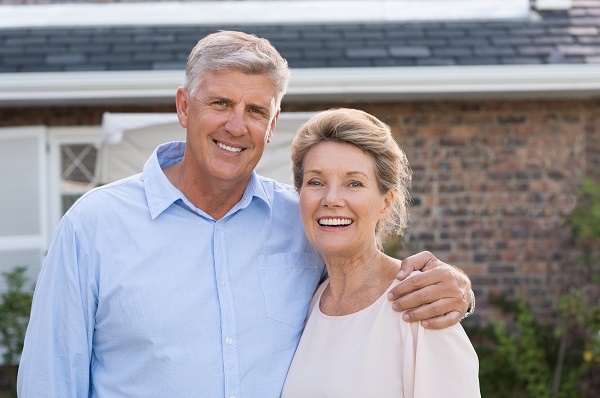 When Traditional Dentures May Be The Best Option For Replacing Missing Teeth