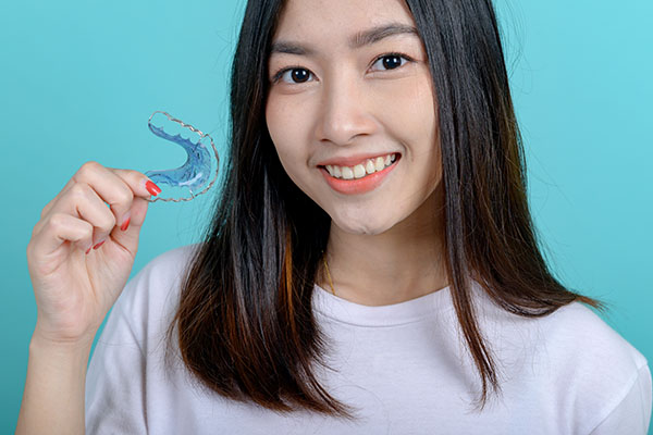 Less Emergency Orthodontic Visits With Invisalign Than Braces from Midtown Dental - The Gallery of Smiles in Houston, TX
